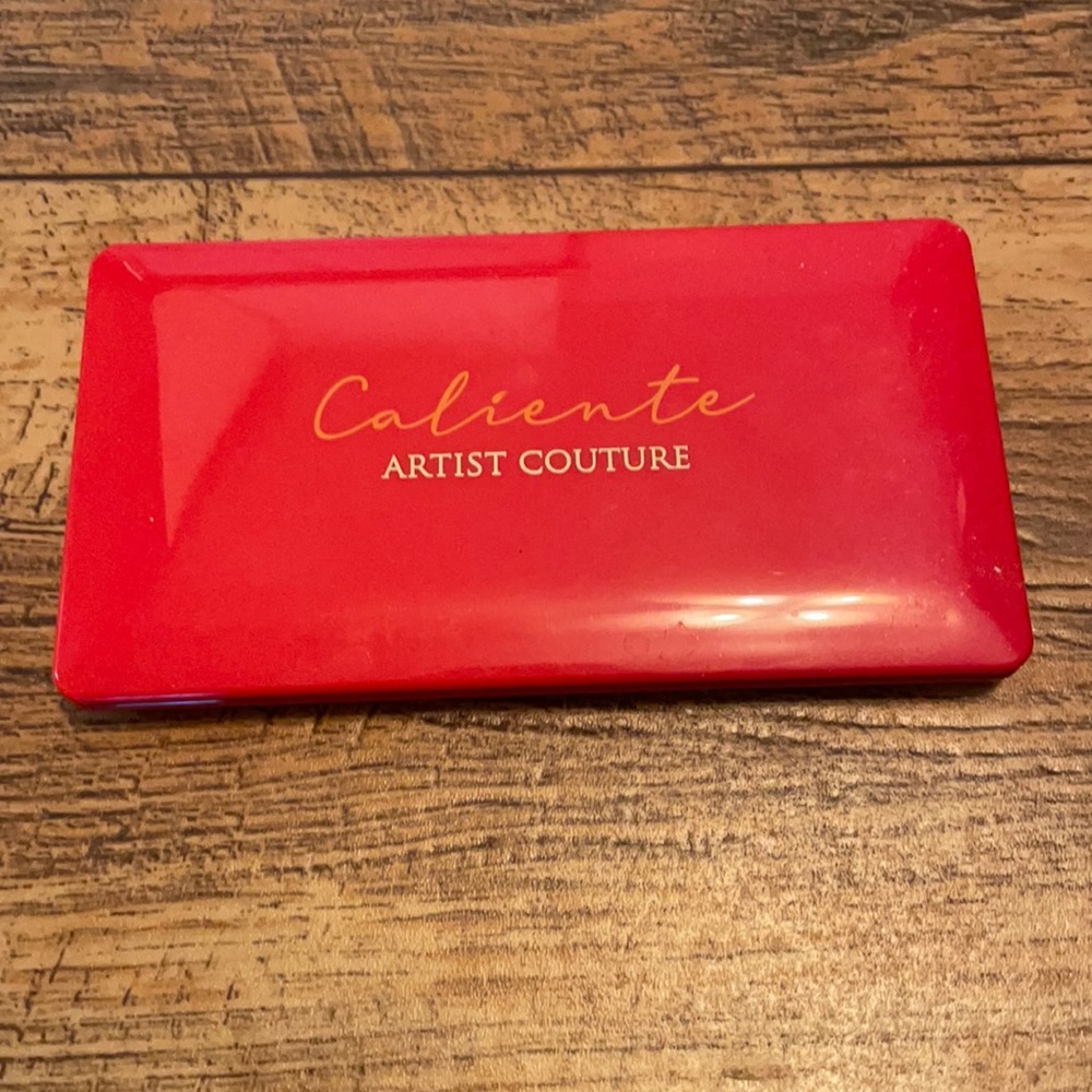 Artist Couture Eyeshadow Pallete
